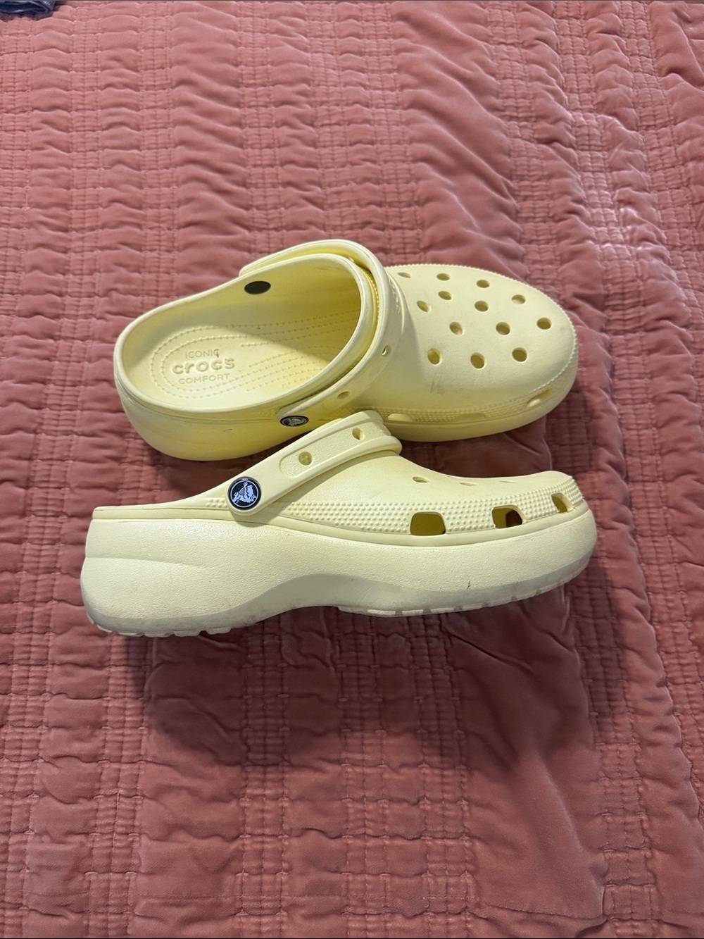 CROCS Kids Classic Platform Clog in Pale Yellow